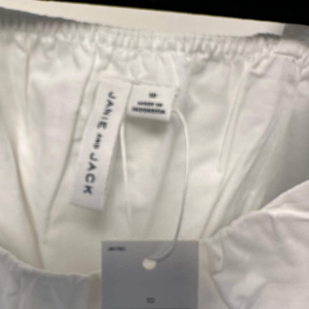 COS White Garment